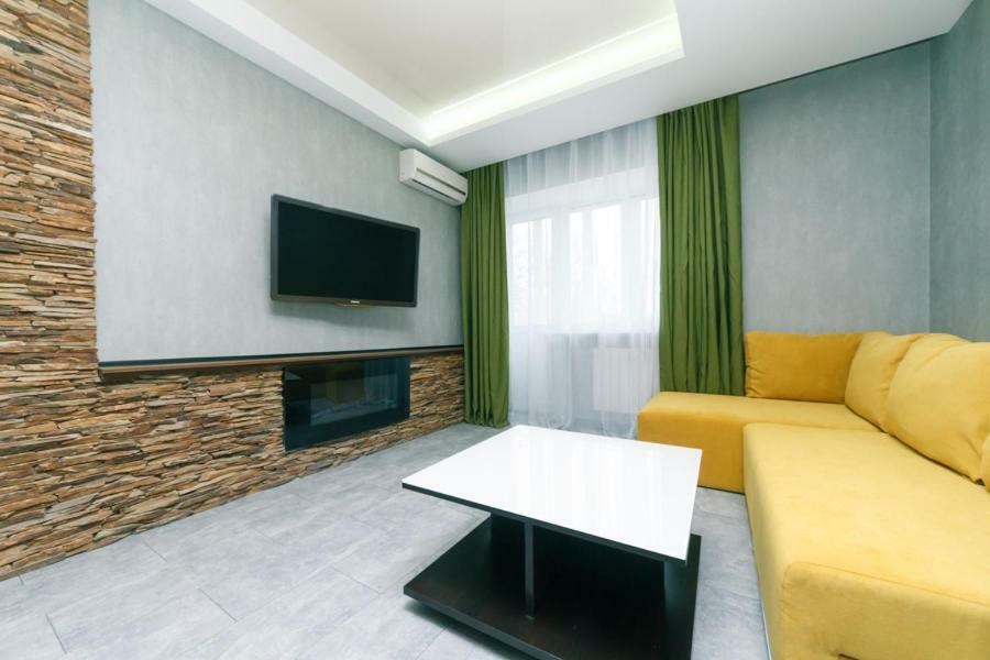 Hotrent City Киев Екстериор снимка