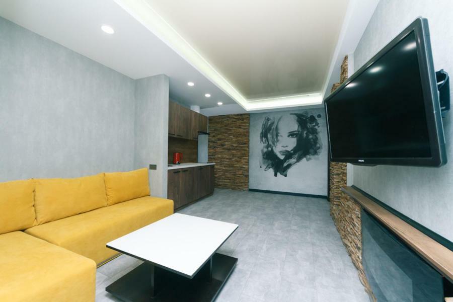 Hotrent City Киев Екстериор снимка