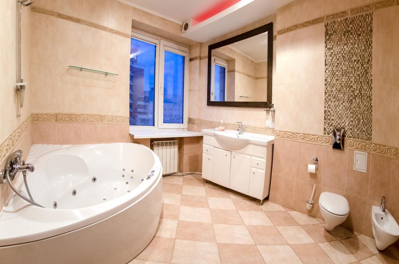 Hotrent City Киев Екстериор снимка